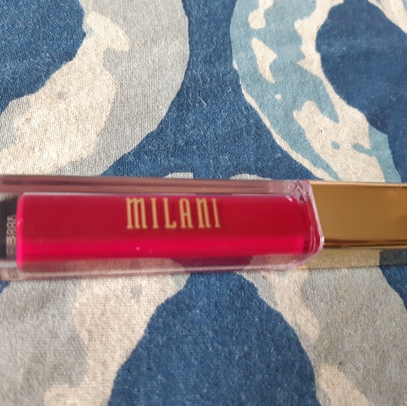 Milani amore matte gorgeous - Picture 5 of 7